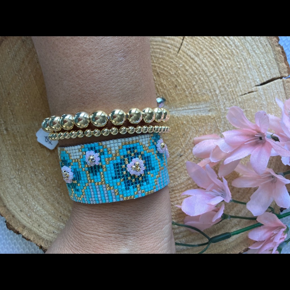 Bracelets beads